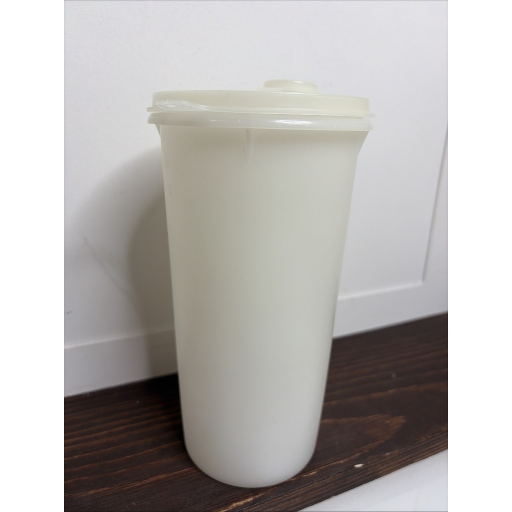 Vintage Tupperware 261 Handolier Container 563 Lid Round Storage Made in USA